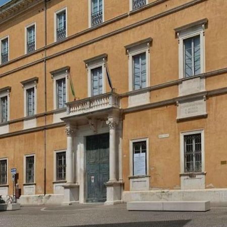 Appartamento Centro Storico Nuovo E Ristrutturato Pesaro Exterior foto