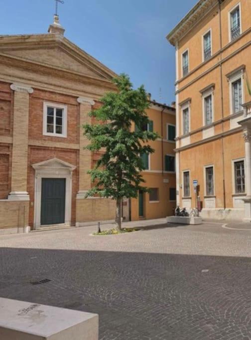 Appartamento Centro Storico Nuovo E Ristrutturato Pesaro Exterior foto